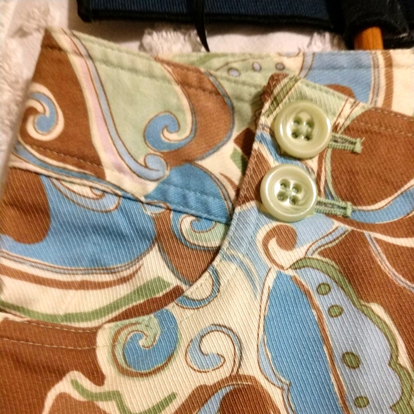 Nicole Miller Capri's Women's Paisley Design Pockets Button Front Size 10 - Picture 8 of 13
